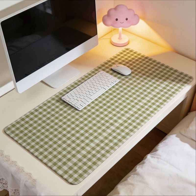 Office Desk Tech Accessories - Mouse Pad Verde Oliva com Design